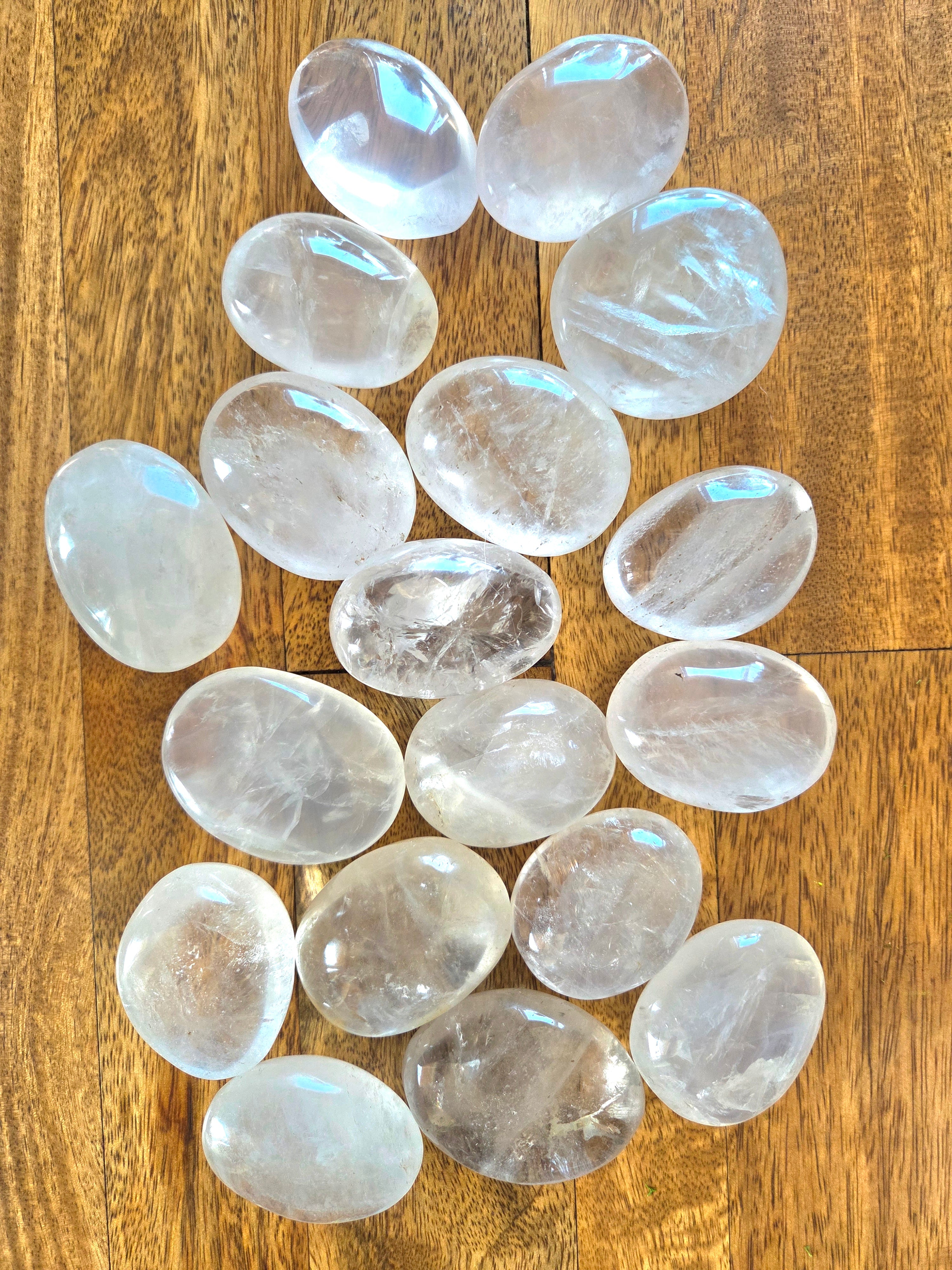 Quartz Palm Stone