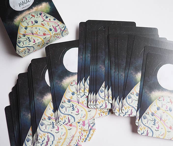 Love & Magic Oracle deck