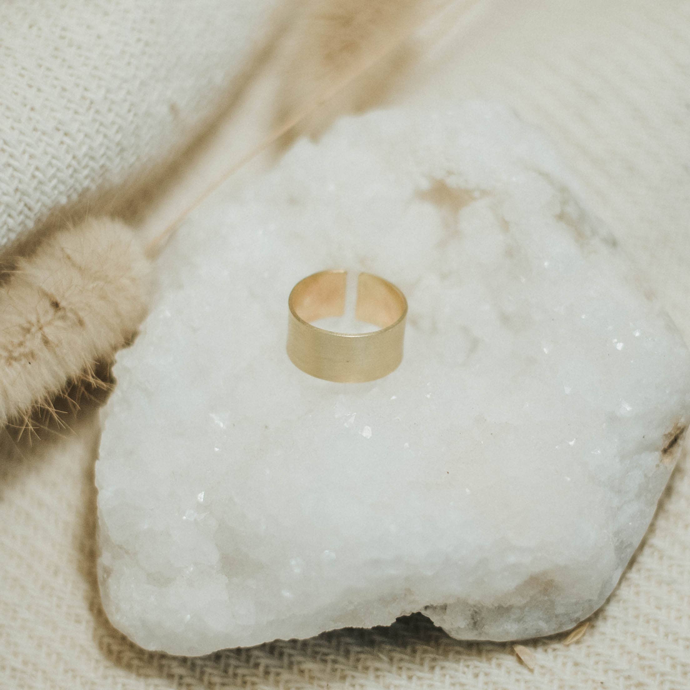 Cigar Band Slim Ring