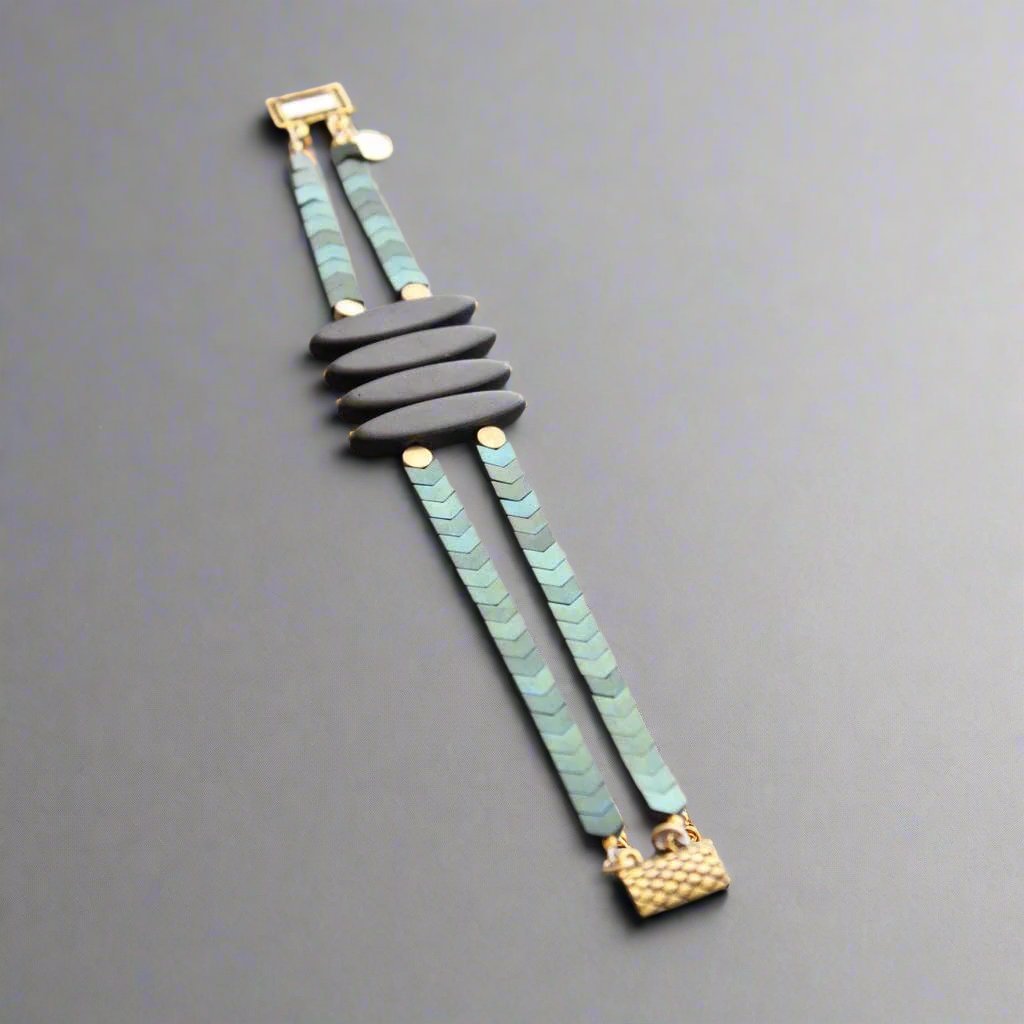 Green Hematite & Black Stone Ellipse Magnet Bracelet